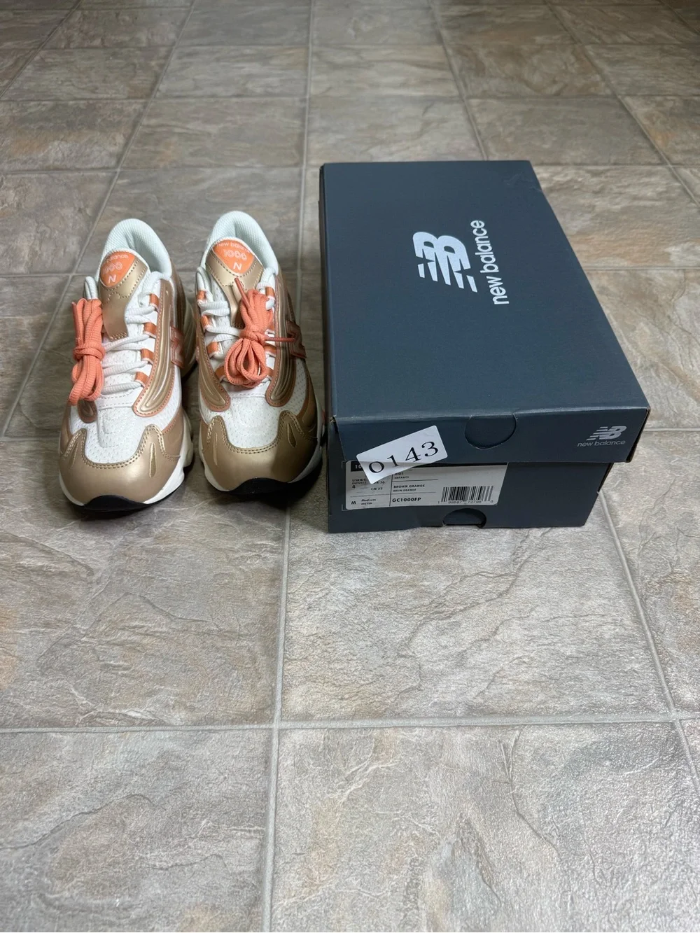 New Balance 1000 White Gold Girls GS Shoe Size 4 Gold CG1000FP NWT